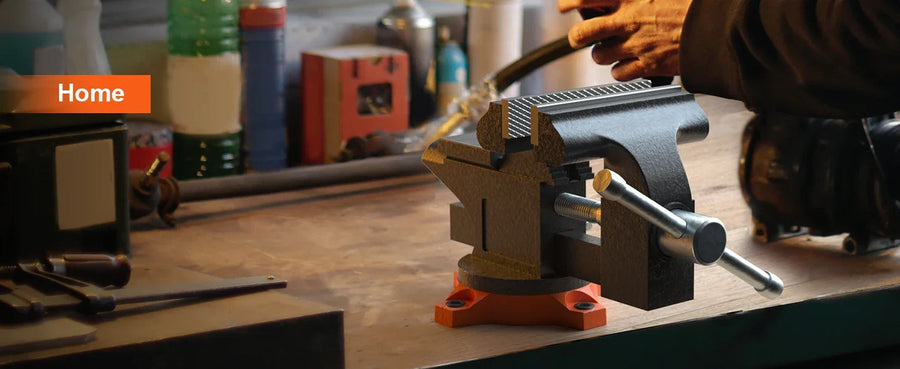 Cast Iron Bench Vise, 4.5"/6"/6.5" — Swivel Base with Anvil